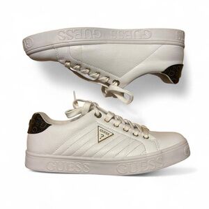 GUESS White and Gold Sneakers Women’s 9 Classic Streetwear Tennis Shoes Bougie